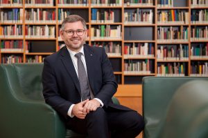 (c) Treffpunkt Bibliothek_Lechner - Portrait LR